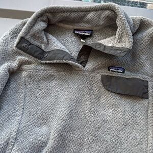 Patagonia Charcoal Snap-T Fleece